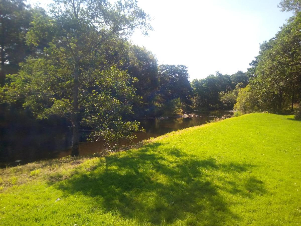 Campsie Glen Holiday Park Fintry Exterior photo